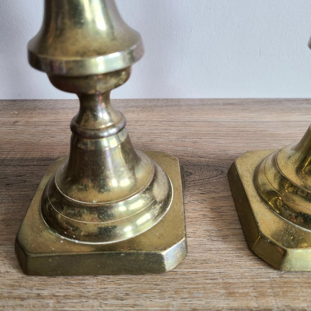 Set of 2 vintage brass candleholders. - Picture 2 of 5